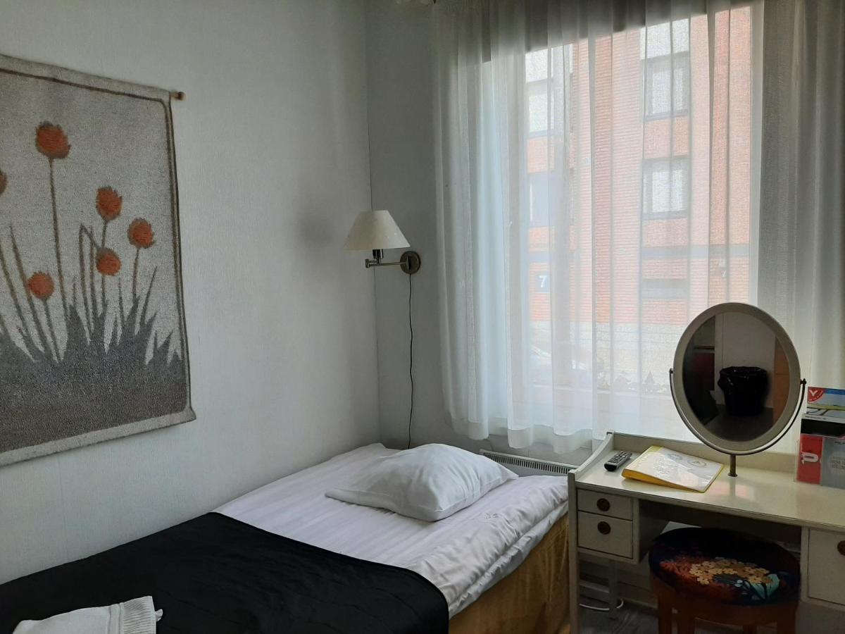 Hostel River بوري المظهر الخارجي الصورة